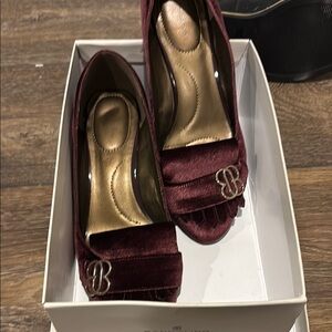 Bandolino Elegant Burgundy Velvet Women's Shoes